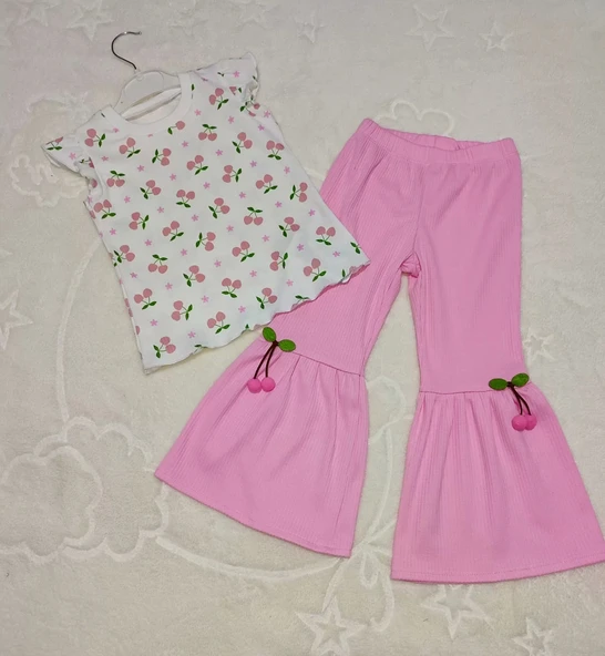1-2-3-4 Yaş Kiraz Baskılı Tişört İspanyol Paçalı Likralı 2li Kız Çocuk Takımı Pembe ürün görseli