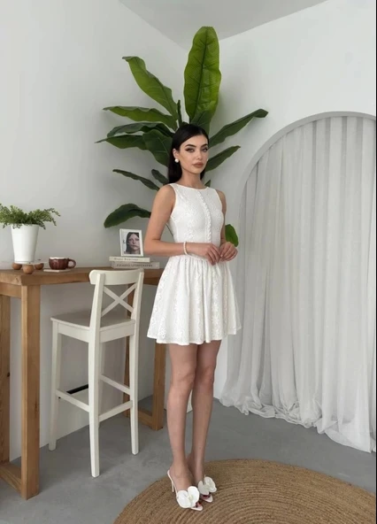 Yema Düğme Detaylı Elbise - 7