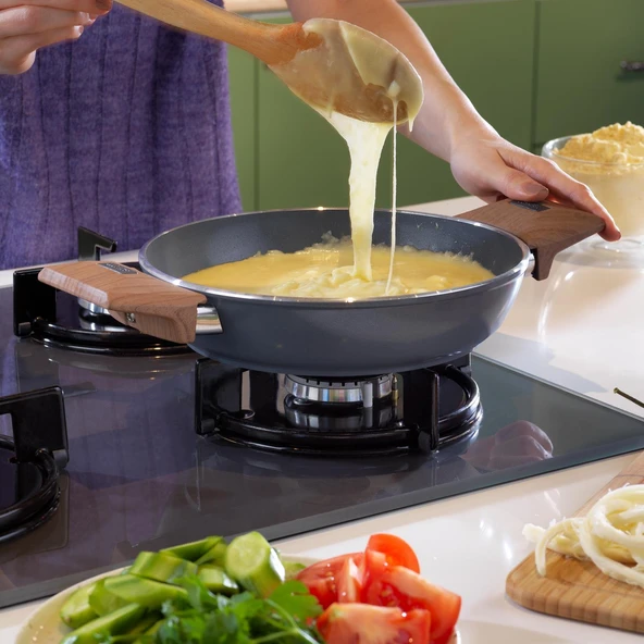 Altabi 24 CM Seramik Tava ve 20 CM Yumurta Sahanı Yapışmaz Yüzey Sc ha fer - 3