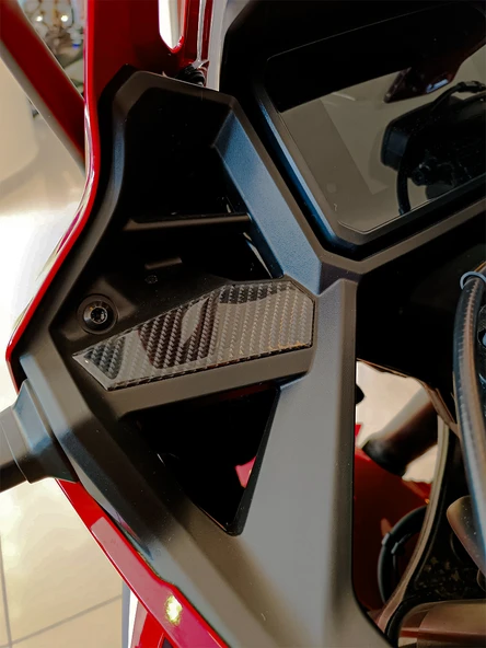 Honda CBR500 2025 ile Uyumlu Kaydırmaz 6D Karbon 20 Parça Tank Pad Seti GC30 - Resim 4