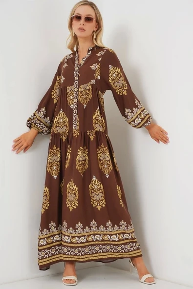 2423 Otantik Desenli Tesettür Elbise - Beyaz - Kahve - 4