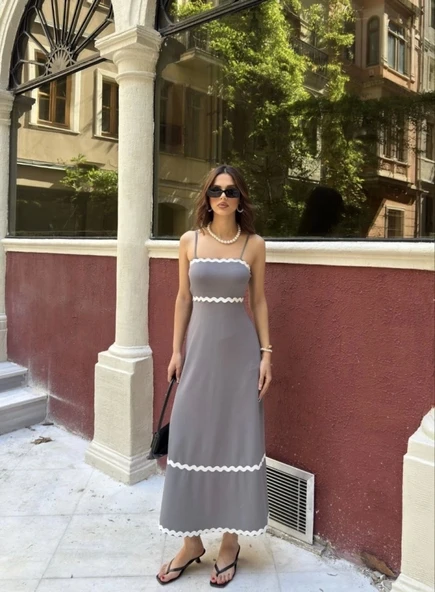 Askılı Uzun Şerit Detaylı Şık Ve Rahat Elbise - Gri - 2