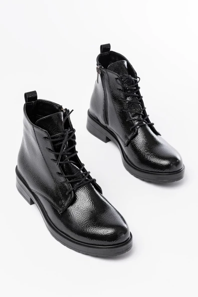 165-225 Siyah Rugan Bağcıklı Fermuarlı Günlük Kadın Bot ürün görseli