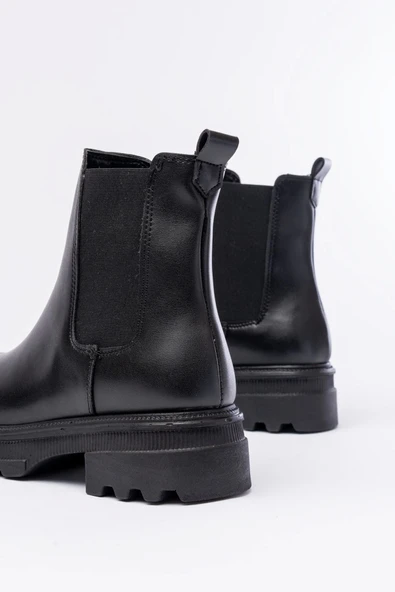 745-2137 Siyah Kalın Taban Lastikli Günlük Kadın Bot - Resim 5