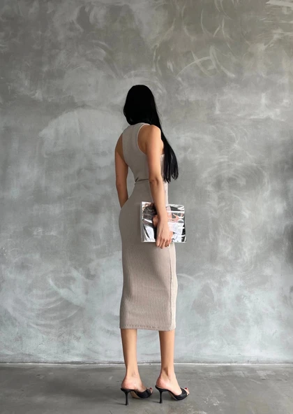 Halter elbise - 2