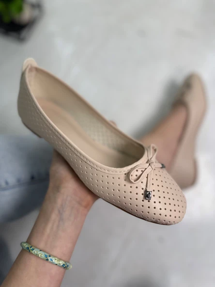 Günlük Kadın Delikli Babet Fiyonklu Metal Detaylı Yumuşak Dikiş Taban Hafif Rahat Ayakkabı 114 - 3