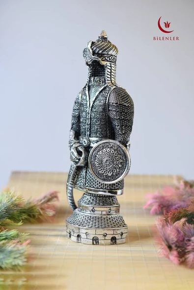 Fetih Zırh Ayetel Kürsi Biblo Orta Boy 11×27 cm– Gümüş Renk Metal Dekoratif Aksesuar - Resim 4