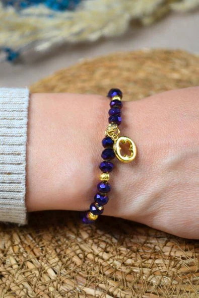 Işıltılı Boncuklu ve Charm Detaylı Bileklik Mor – Zarif, Şık ve Farklı Desenlerle Tasarlanmış Özel Aksesuar ürün görseli