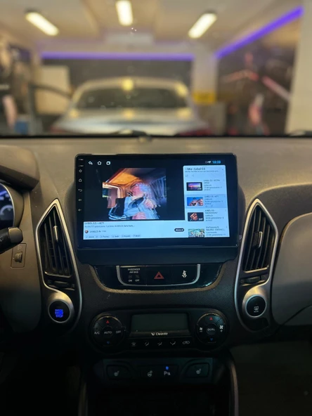 HYUNDAİ İX35 UYUMLU 4 GB RAM 64 GB DAHİLİ HAFIZA 9 İNÇ MULTİMEDYA KABLOSUZ CARPLAY GERİ GÖRÜŞ KAMERALI