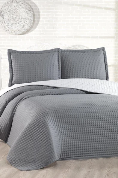 Elisa Dolgulu Çift Taraflı Çift Kişilik 240x260 Cm Yatak Örtüsü Antrasit ürün görseli