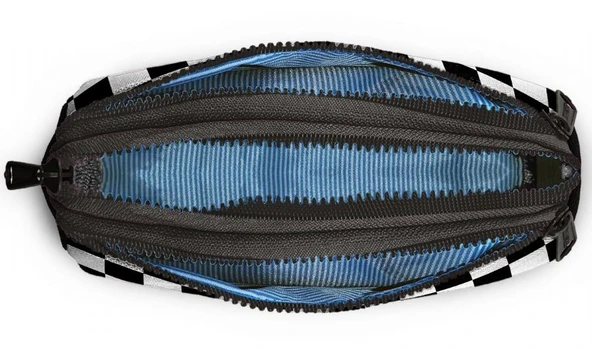 Coral High Erkek Çocuk Siyah/Beyaz Dama Baskılı Okul Kalem Çantası - Resim 3