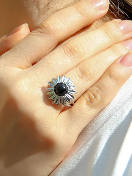Doğal Taş Oniks Doğal Taşlı Papatya Modelli Kadın Ayarlanabilir Gümüş Kaplama Yüzük euy64or - Resim 2