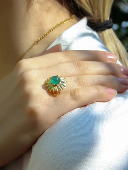 Doğal Taş Yeşil Akik Doğal Taşlı Papatya Modelli Kadın Ayarlanabilir Altın Kaplama Yüzük euy64yag ürün görseli
