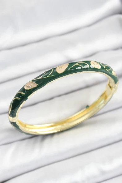 Mineli Pirinç Gold Renk Yeşil Çiçek Motifli Kadın Kelepçe - TJ-BB7149 ürün görseli 1