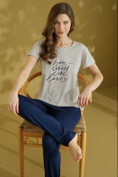 Kadın Desenli Bisiklet Yaka Düğmesiz Pamuklu Yazlık Kısa Kol Pijama Takımı