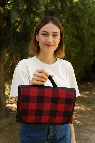 Kendinden Çantalı Kırmızı Siyah Ekose Piknik Örtüsü 150X150 cm Taşınabilir Cırtlı Piknik Matı, Taşıma Kordonlu, Ince Katlanabilir Örtü - 2