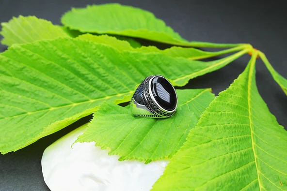 Örgü Üçgen Desenli Yüzük