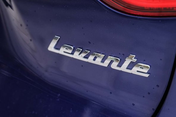 MASERATI LEVANTE YAZI KROM - 2