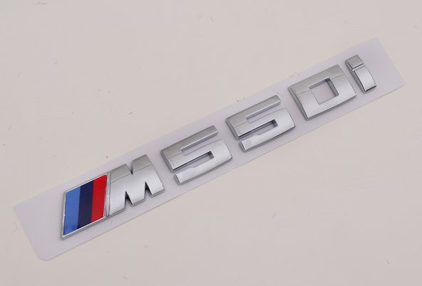 BMW M550i BAGAJ YAZISI KROM