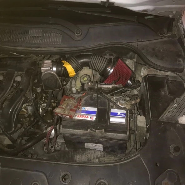 Renault Megane 2 Benzinli 1.6-Krom Başlı Kırmızı Renk-Süper Ses Yüksek Performans - 2
