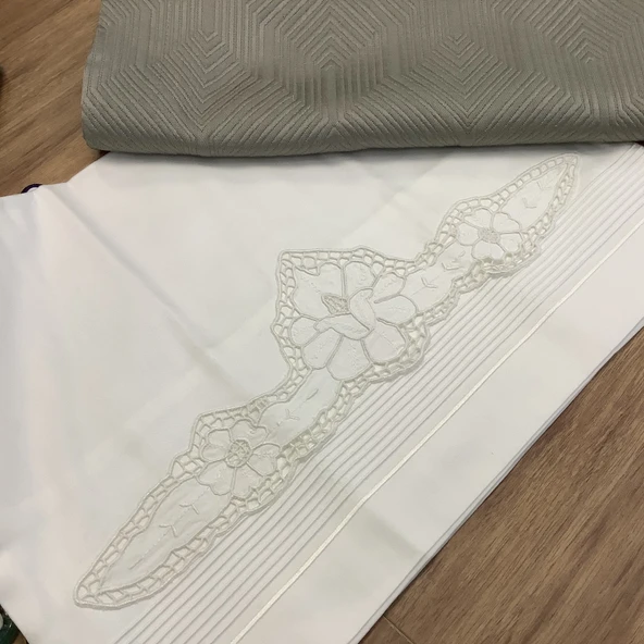 Beyaz iş li Çift Kişilik Nevresim Takımı -6 parça - 4