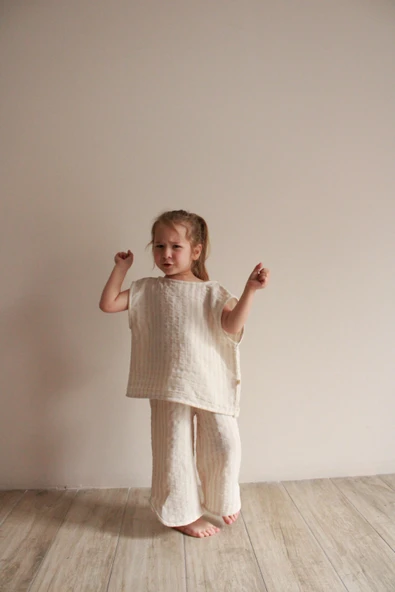 Bej Çizgili Sırt Detaylı Müslin Takım - Resim 6