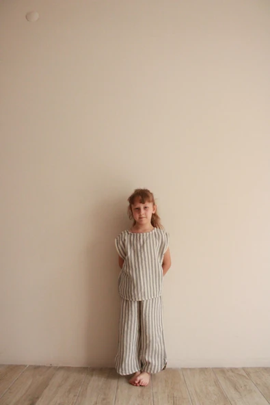 Gri Çizgili Sırt Detaylı Müslin Takım - Resim 5