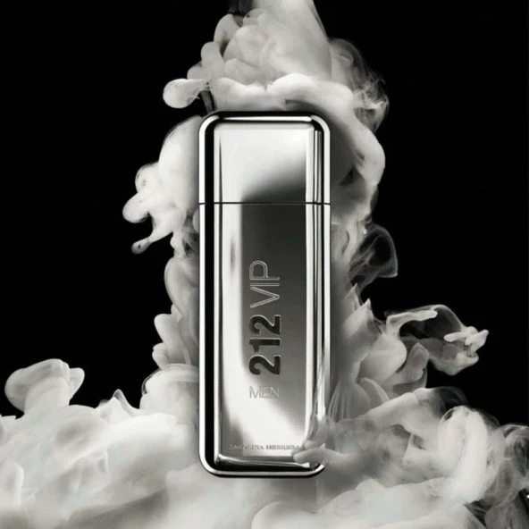 Carolina Herrera 212 Vip Men EDT 100 ml Erkek Parfümü - 3