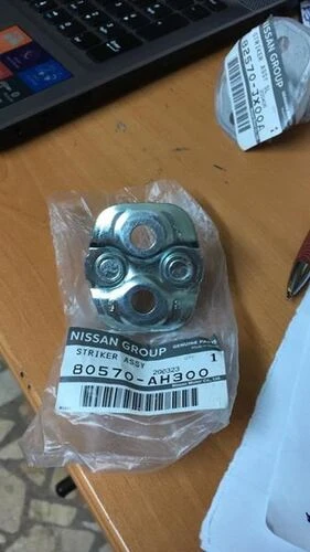 Renault 82570JX00A MY  Yan Kapı Arka Kilit Karşılığı  Dokker