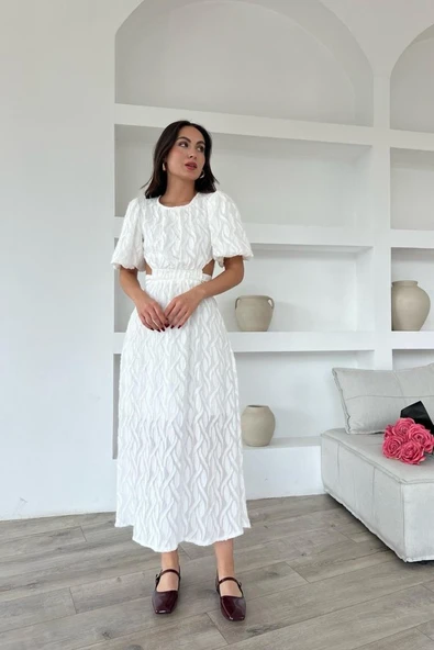 Beyaz Balon Kol Kuşaklı Elbise - 2