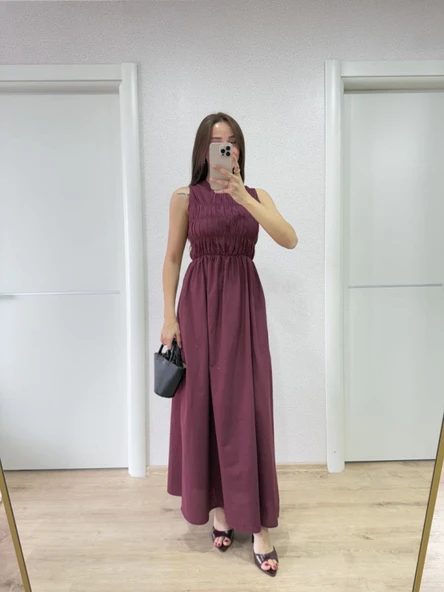 Kolsuz Göğüs Lastıklı Uzun Elbise - Bordo - 3