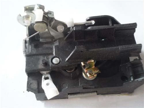 Ege Karayel 153  Kapı Kilidi Ön Motorsuz Sağ Master