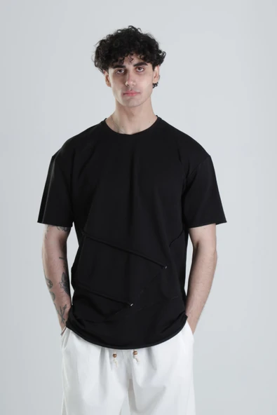 Siyah Halat Detaylı Tasarım T-Shirt - 2