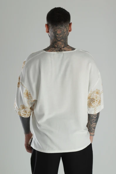 Sarı Nakış İşlemeli Oversize T-Shirt - 4