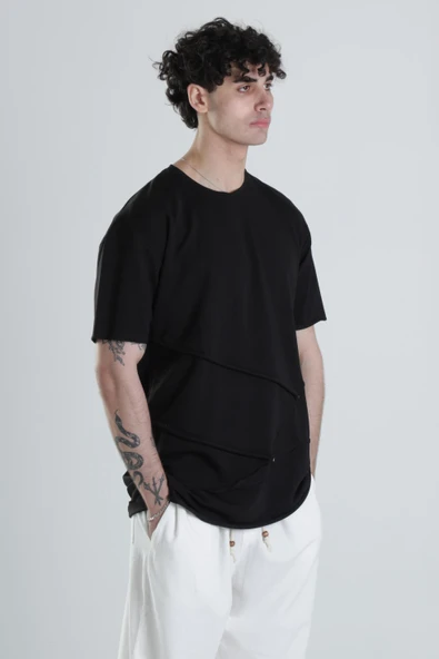 Siyah Halat Detaylı Tasarım T-Shirt - 4