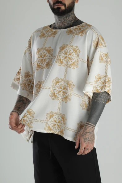 Sarı Nakış İşlemeli Oversize T-Shirt - 2