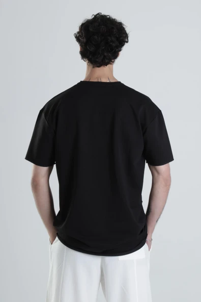 Siyah Halat Detaylı Tasarım T-Shirt - 5