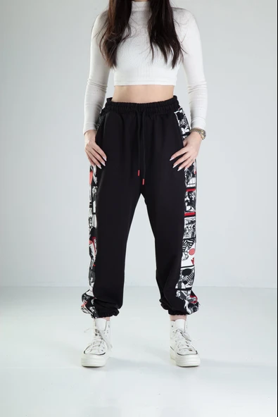 Çizgi Roman Desenli Siyah Jogger