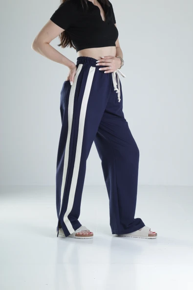 Yan Şerit Detaylı Lacivert Oversize Eşofman - 2