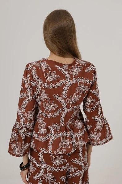Fiyonk Bağlamalı Brode Bluz - Kahve - 4