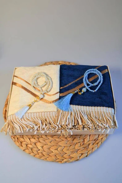 Çiftlere Özel Kalpli Kadife Eş Seccade ve İnci Tesbih Seti Lacivert– Vav Detaylı, Hediye Kutulu - Resim 7