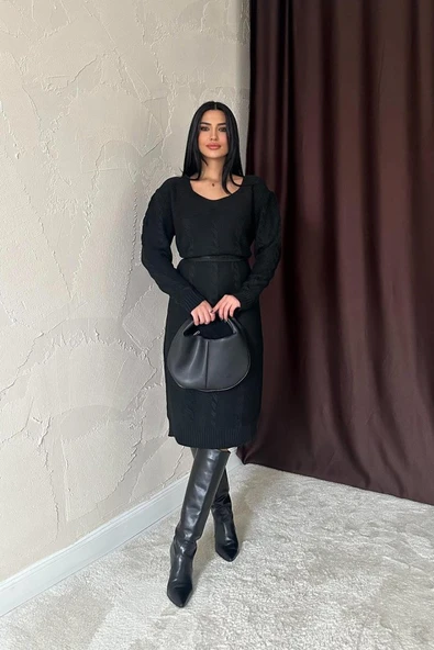 Siyah Kemerli Triko Elbise