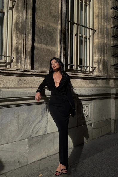 DEGAJE YAKA UZUN ELBİSE - Siyah