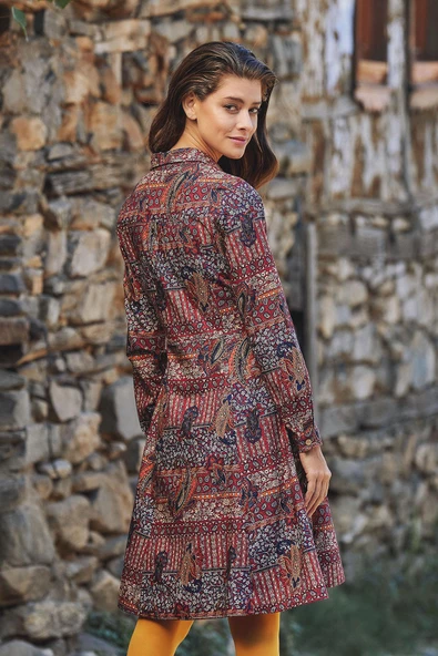 Kayık Yaka Büzgü Detaylı Uzun Kollu Günlük Elbise - 4