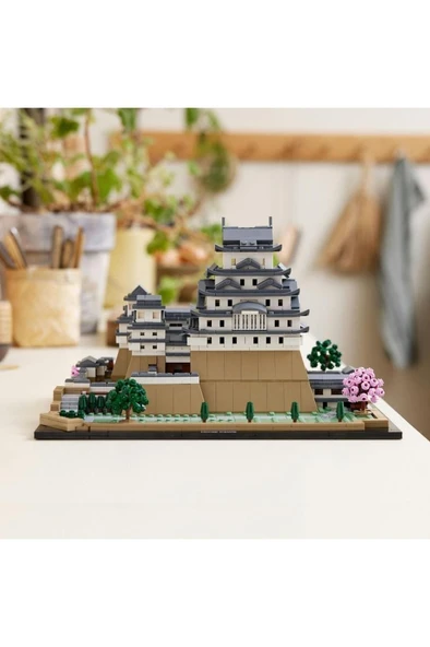 LEGO Architecture Mimari Simgeler Koleksiyonu: Himeji Kalesi 21060 - Model Yapım Seti (2125 Parça) - 4