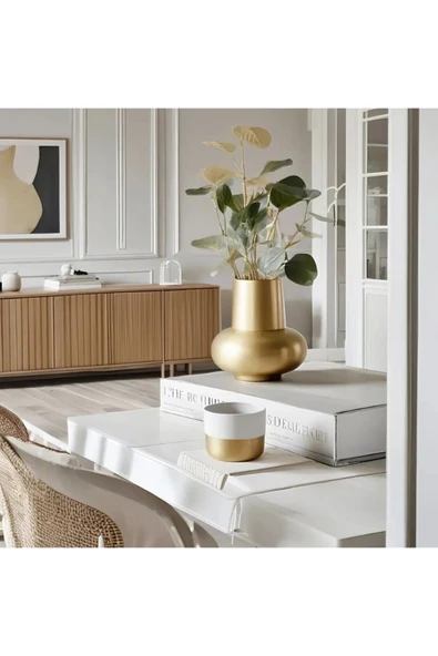 SEVMİNE Şık Altın Renkli Modern Vazo – Prestijli Ofis ve Ev Dekoru İçin Zarif Tasarım