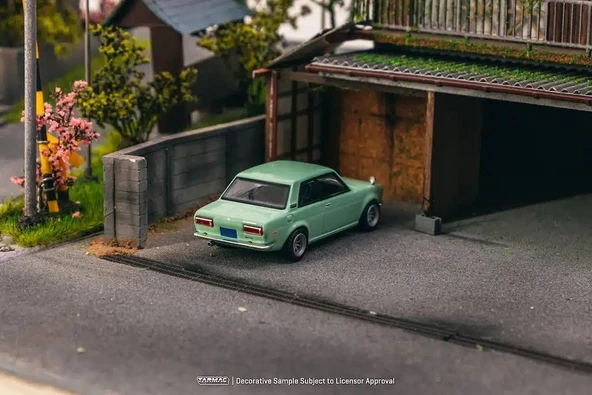 Tarmac 1:64 Datsun 510 Light Green T64R-052-GR - 6