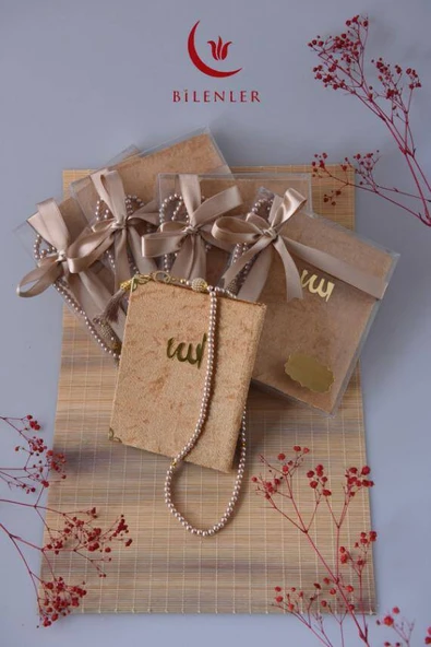 Kutulu 128 Sayfa Kadife Yasin ve İnci Tesbih Seti Gold 5 Adet ürün görseli