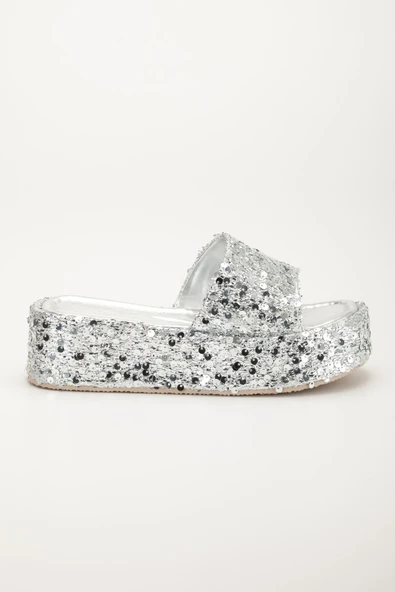 Kadın Dolgu Topuk Terlik Gümüş Pullu Kalın Tek Bant Kaplama Taban - Resim 3