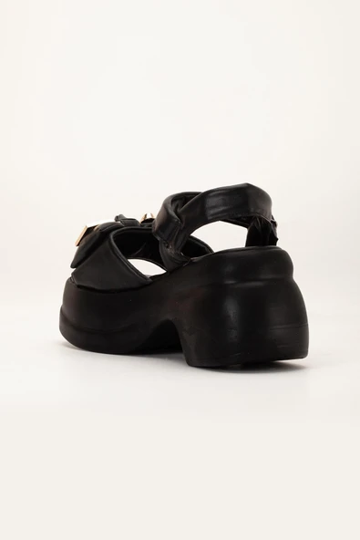 Kadın Dolgu Topuk Sandalet Siyah Baretli Tavşan Figürlü Tokalı - Resim 5